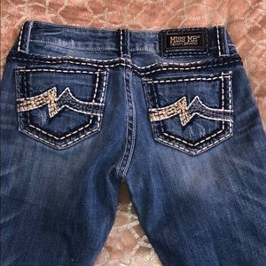 Miss Me skinny distressed look jeans size 29